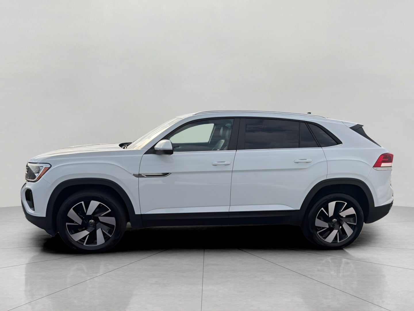2025 Volkswagen Atlas Cross Sport 2.0T SE w/Technology 4MOTION
