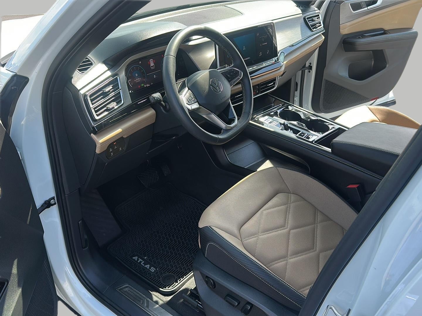 2024 Volkswagen Atlas Cross Sport 2.0T SE w/Technology 4MOTION