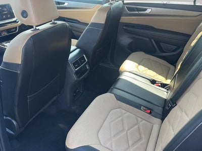 2024 Volkswagen Atlas Cross Sport 2.0T SE w/Technology 4MOTION