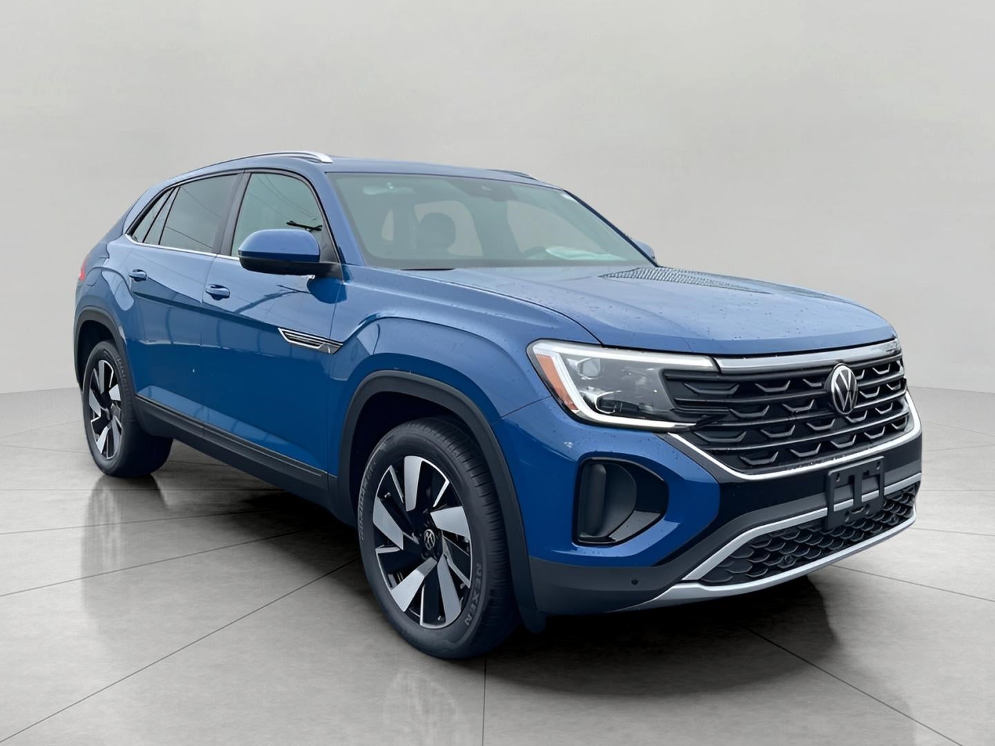 2025 Volkswagen Atlas Cross Sport 2.0T SE w/Technology 4MOTION