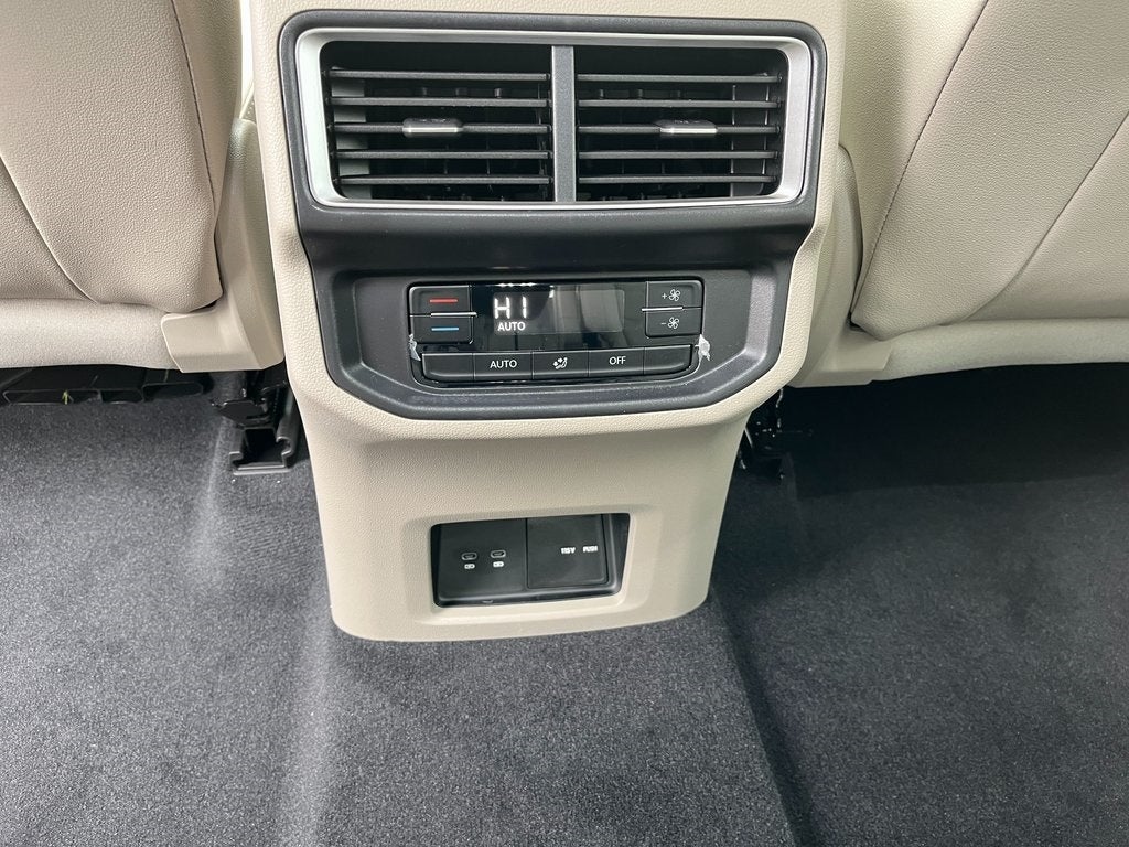 2026 Volkswagen Atlas 2.0T SE w/Technology 4MOTION