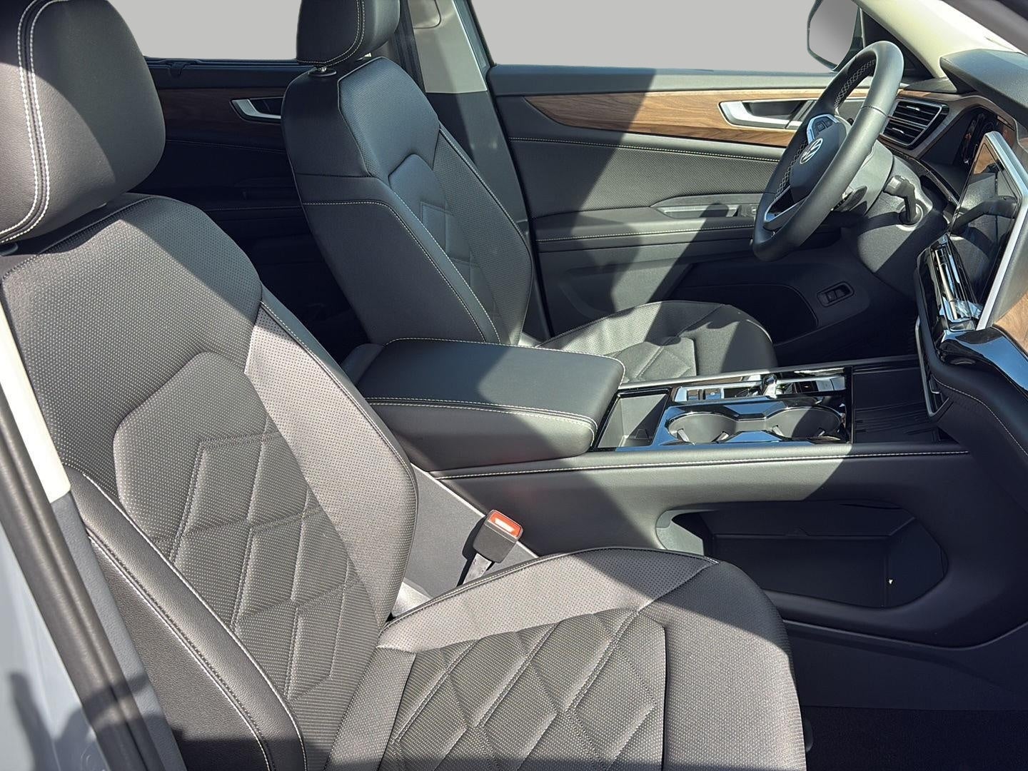 2026 Volkswagen Atlas SE w/Tech - Photo 19