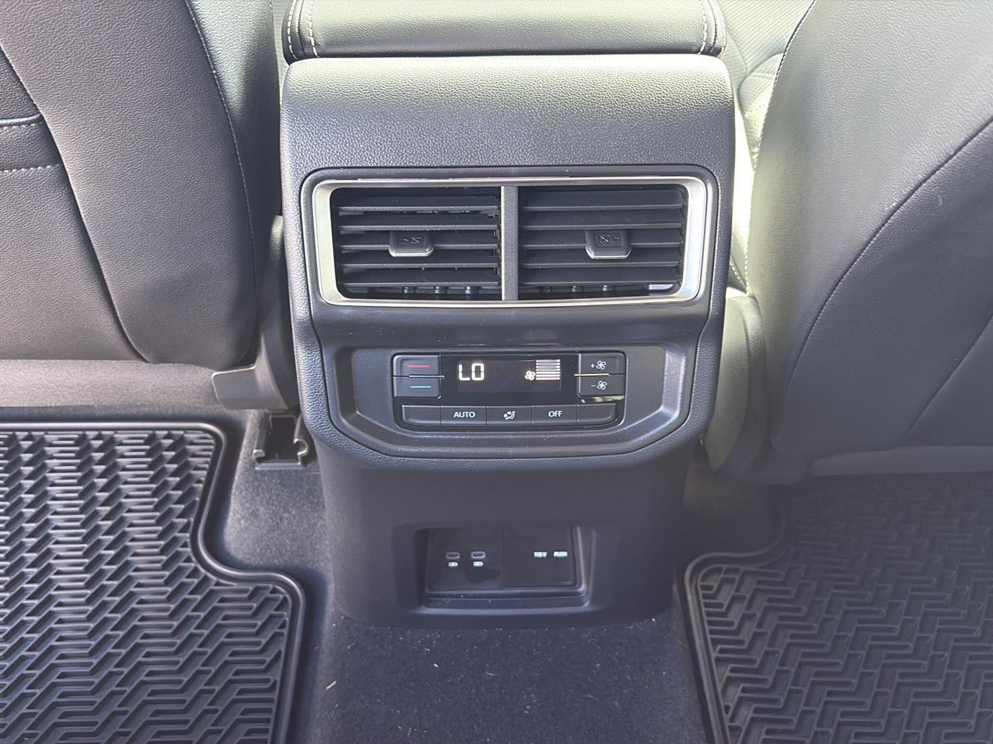 2026 Volkswagen Atlas SE w/Tech - Photo 21