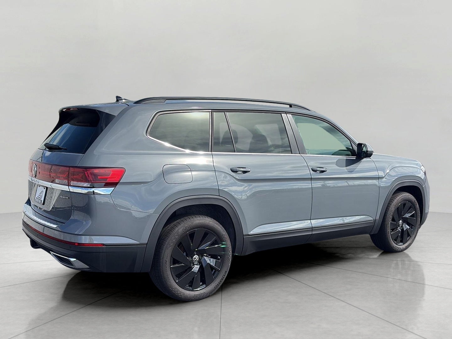 2026 Volkswagen Atlas SE w/Tech - Photo 8
