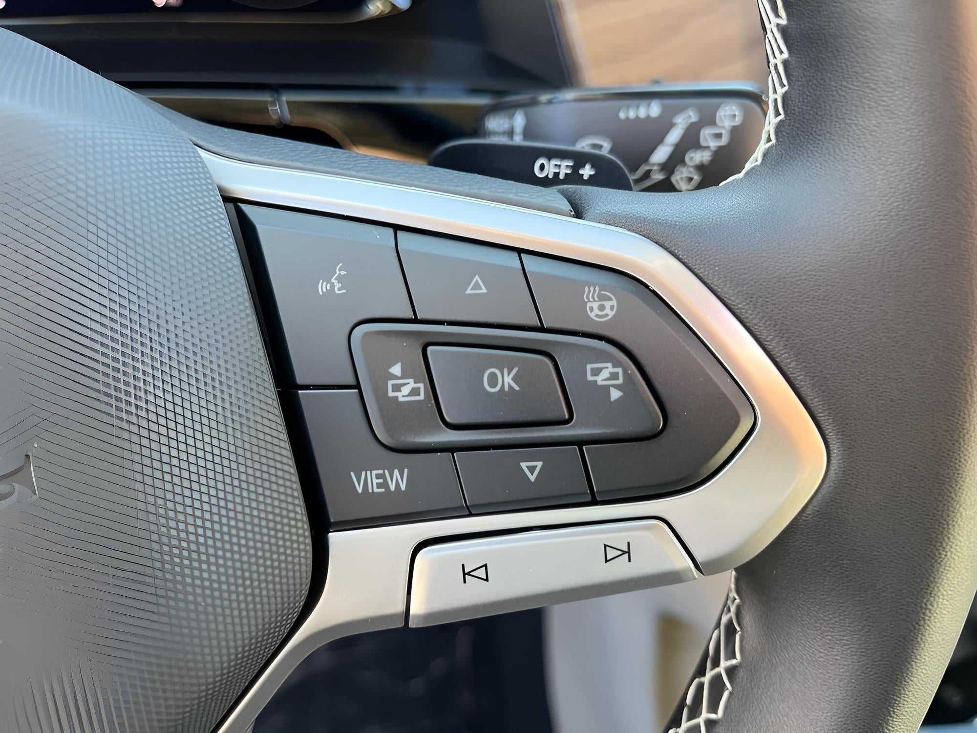 2026 Volkswagen Atlas 2.0T SE w/Technology 4MOTION