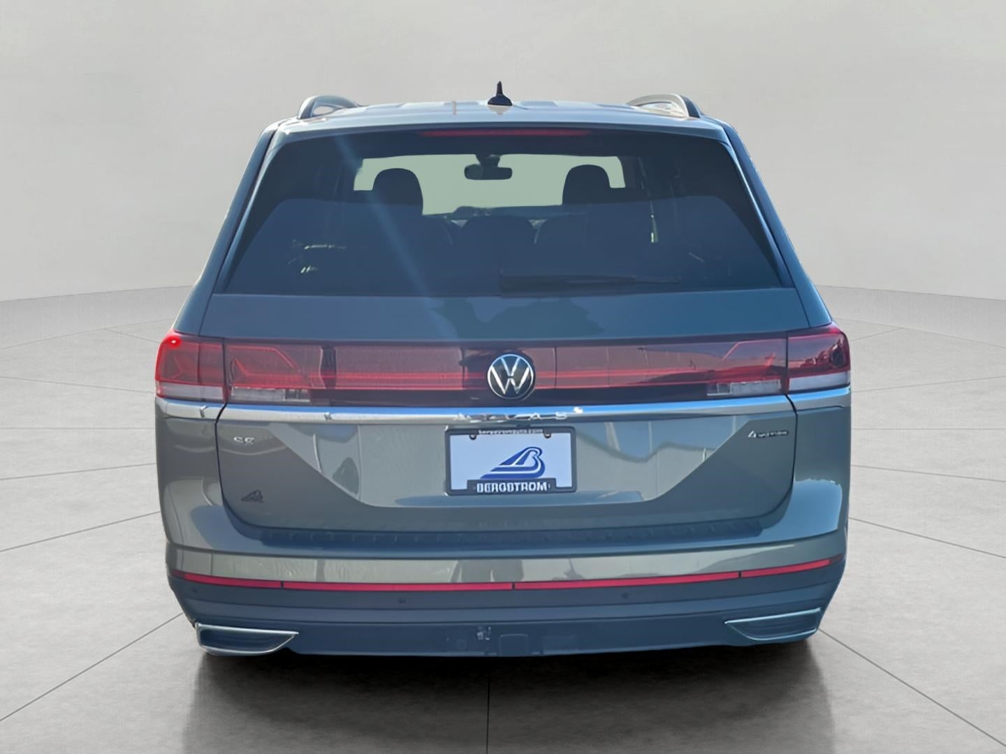 2026 Volkswagen Atlas 2.0T SE w/Technology 4MOTION