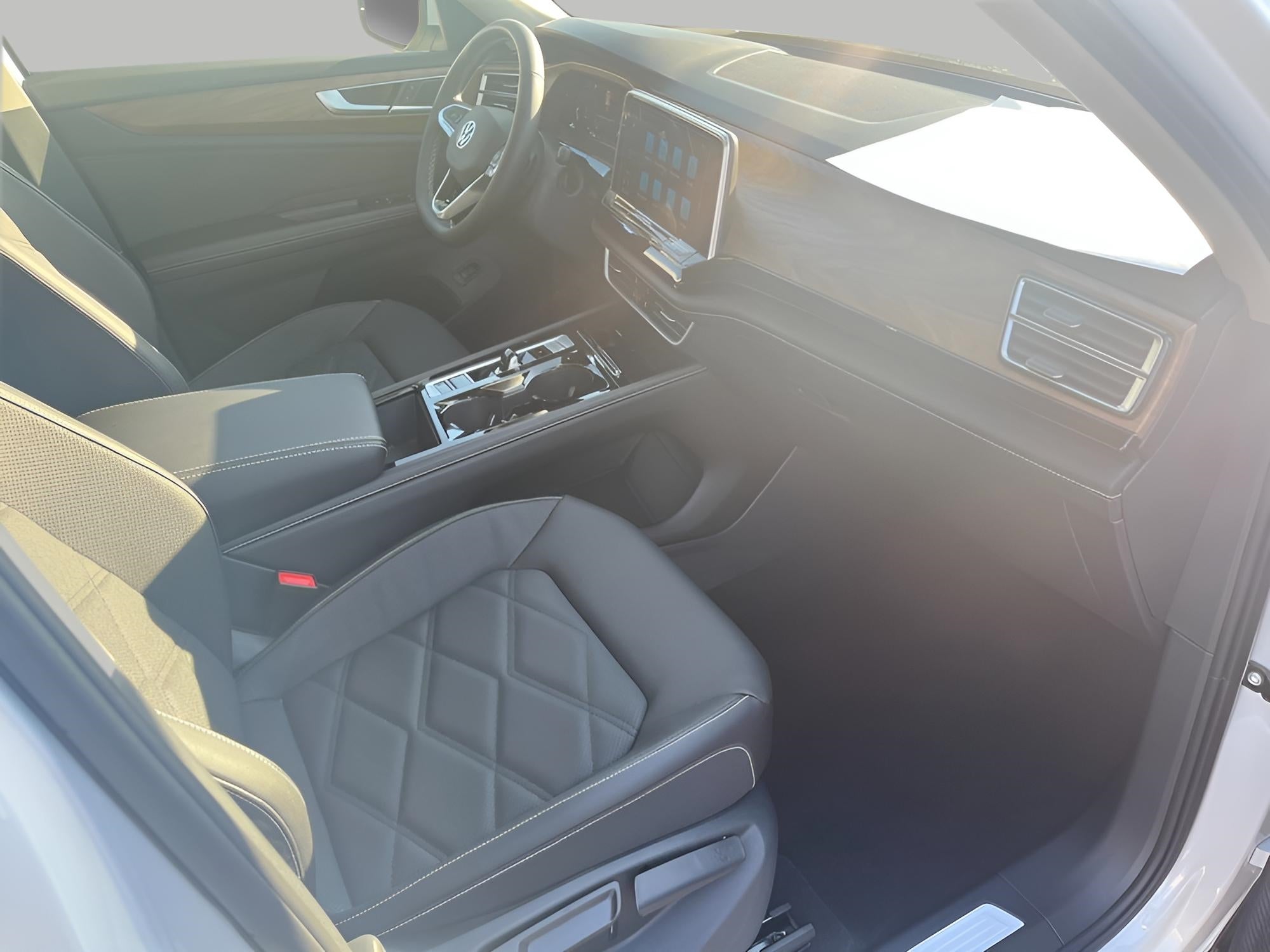 2026 Volkswagen Atlas 2.0T SE w/Technology 4MOTION