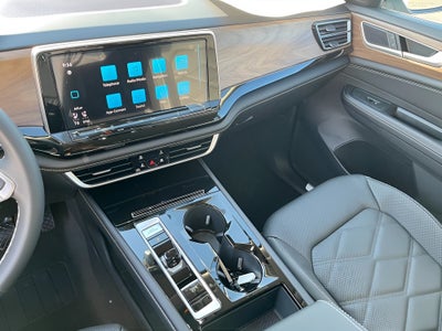 2026 Volkswagen Atlas 2.0T SE w/Technology 4MOTION