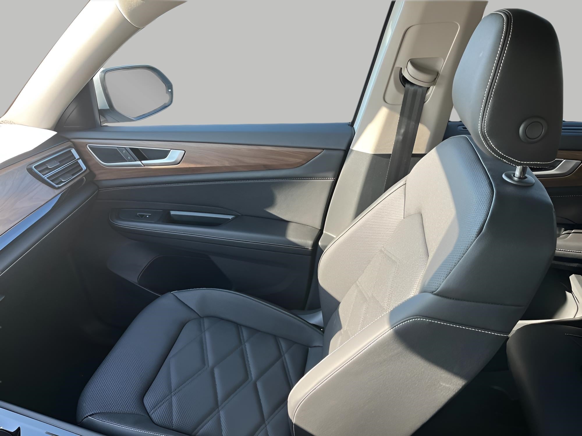 2026 Volkswagen Atlas 2.0T SE w/Technology 4MOTION