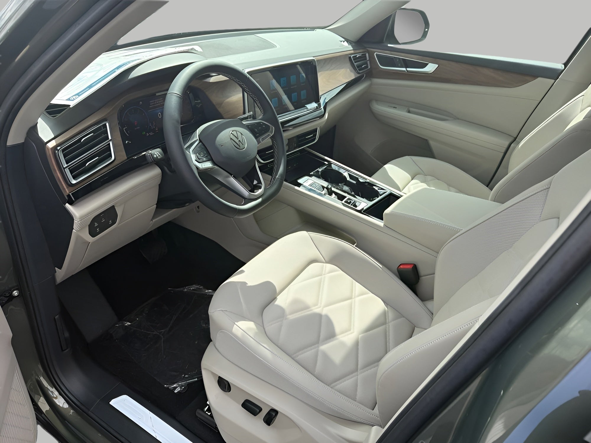 2026 Volkswagen Atlas 2.0T SE w/Technology 4MOTION