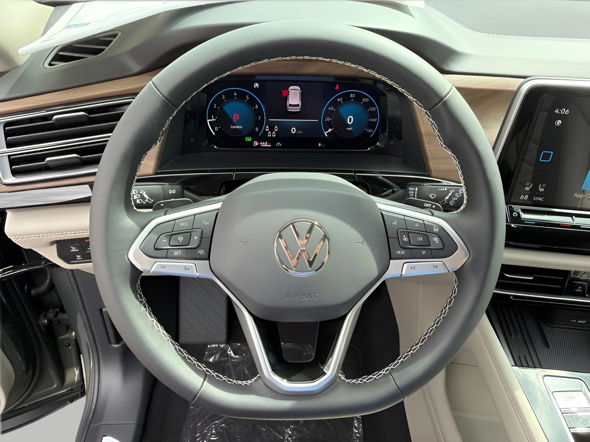 2026 Volkswagen Atlas 2.0T SE w/Technology 4MOTION