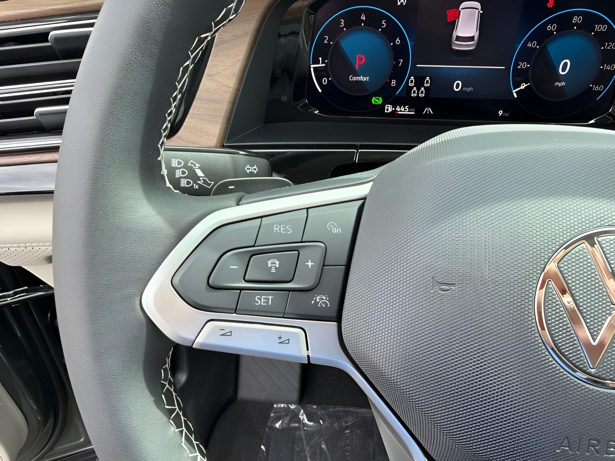 2026 Volkswagen Atlas 2.0T SE w/Technology 4MOTION