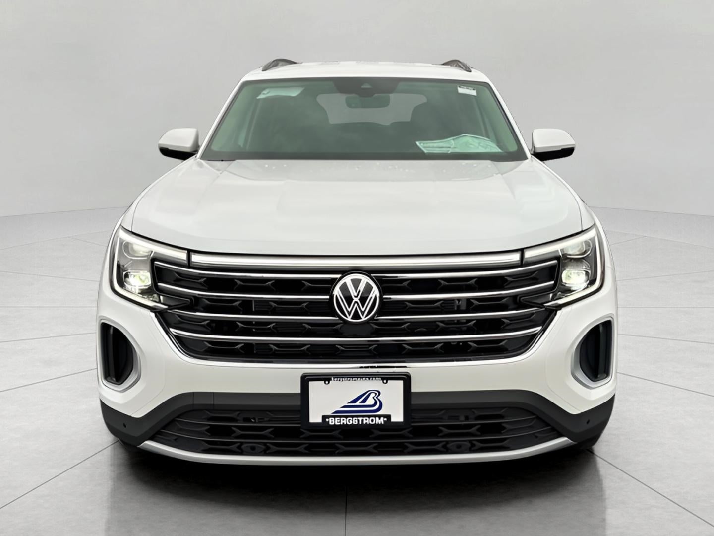 2026 Volkswagen Atlas 2.0T SE w/Technology 4MOTION