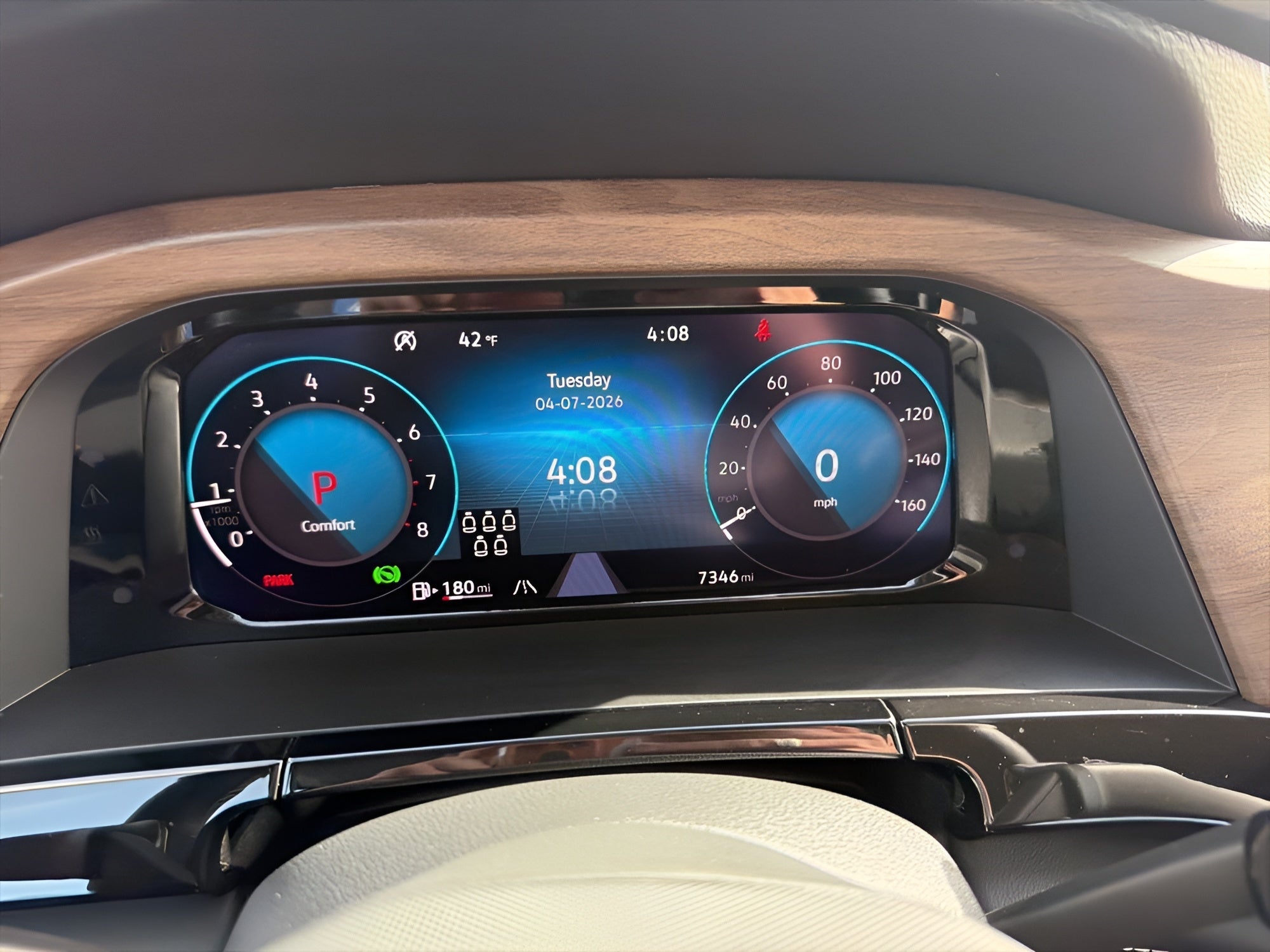 2025 Volkswagen Atlas 2.0T SE w/Technology 4MOTION