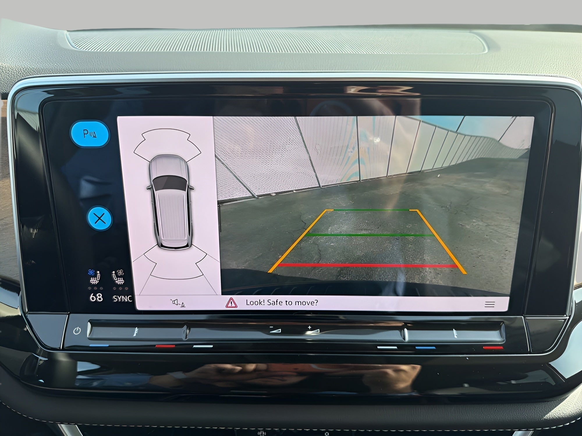 2025 Volkswagen Atlas 2.0T SE w/Technology 4MOTION