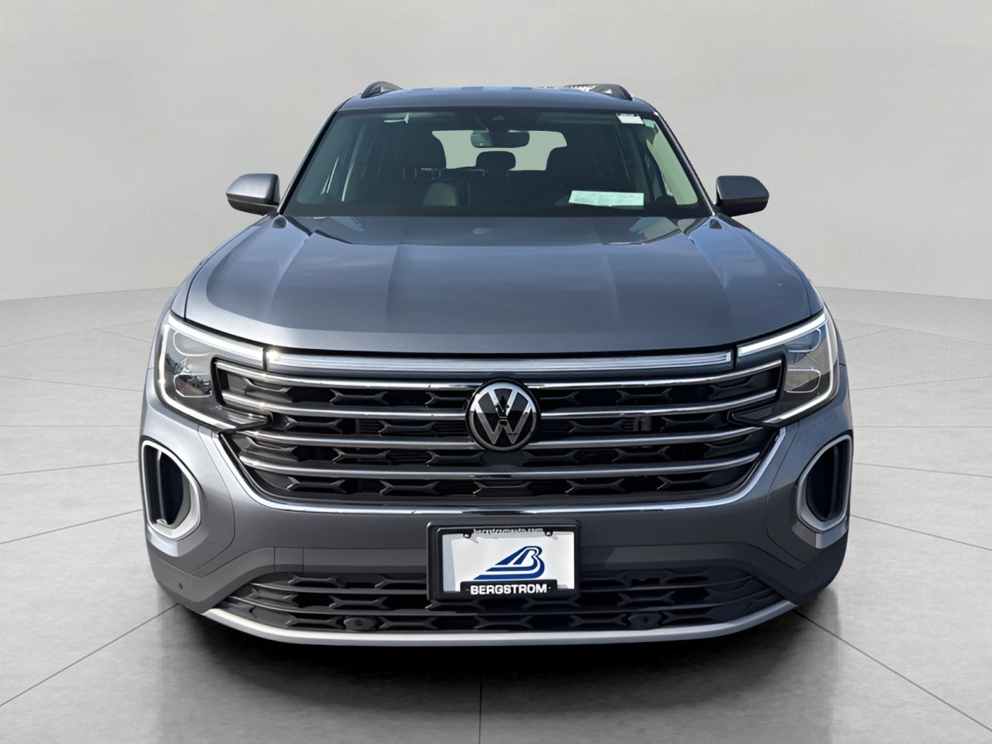 2025 Volkswagen Atlas 2.0T SE w/Technology 4MOTION