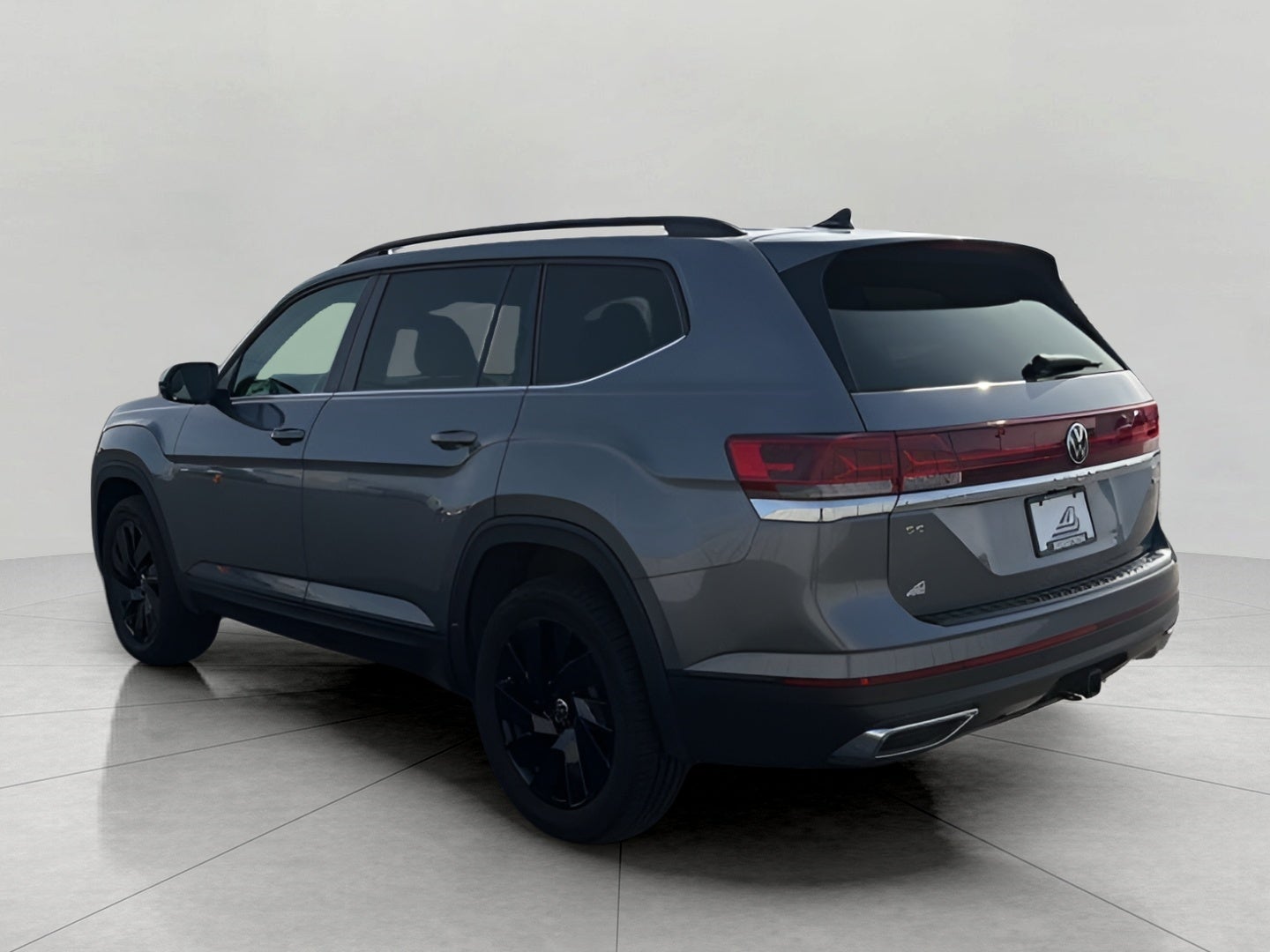 2025 Volkswagen Atlas 2.0T SE w/Technology 4MOTION