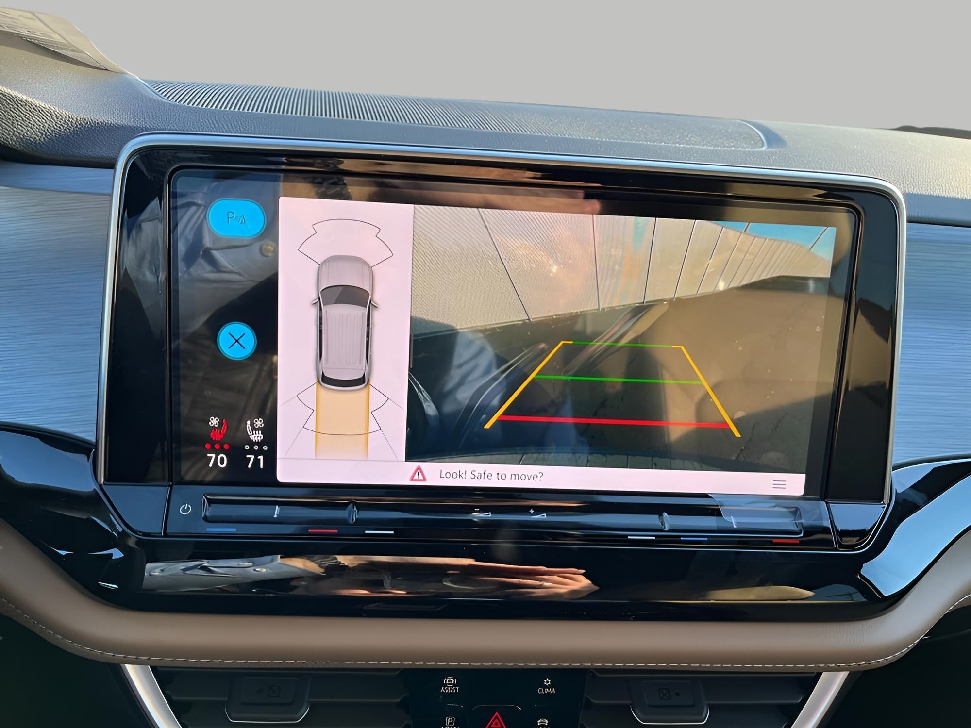 2026 Volkswagen Atlas Cross Sport 2.0T SE w/Technology 4MOTION