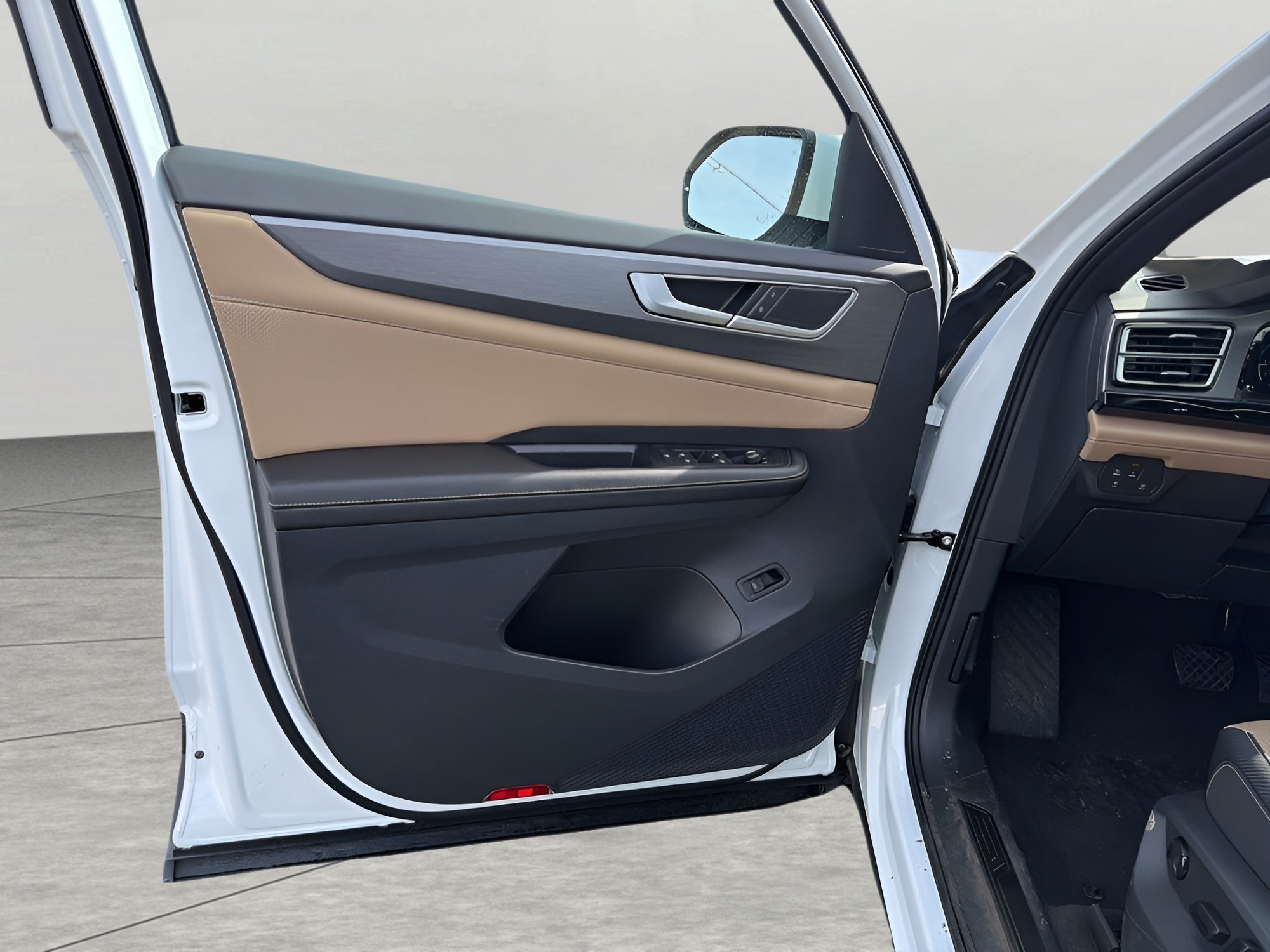 2026 Volkswagen Atlas Cross Sport 2.0T SE w/Technology 4MOTION