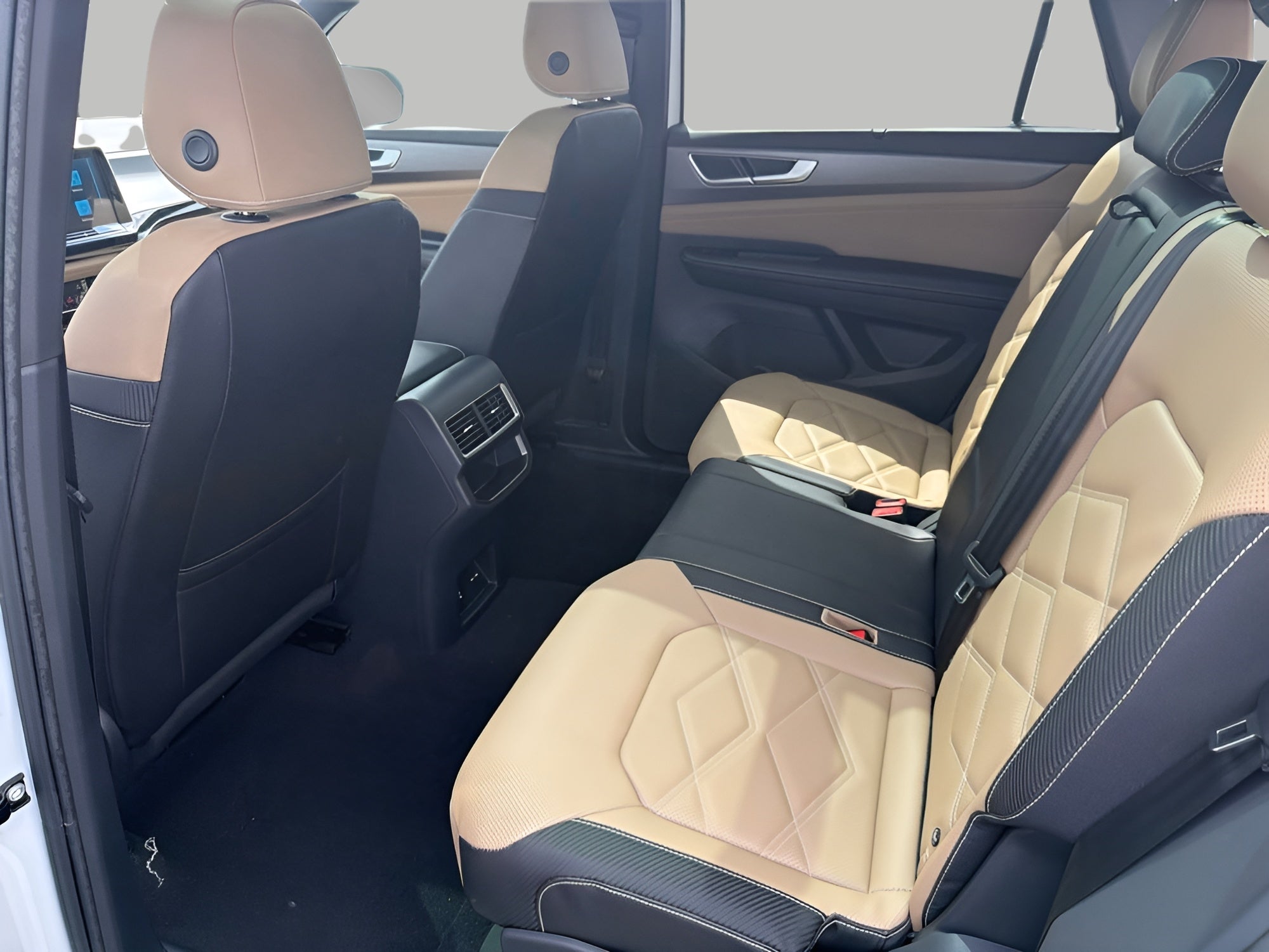 2026 Volkswagen Atlas Cross Sport 2.0T SE w/Technology 4MOTION