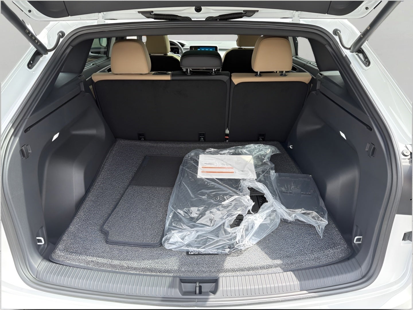 2026 Volkswagen Atlas Cross Sport 2.0T SE w/Technology 4MOTION
