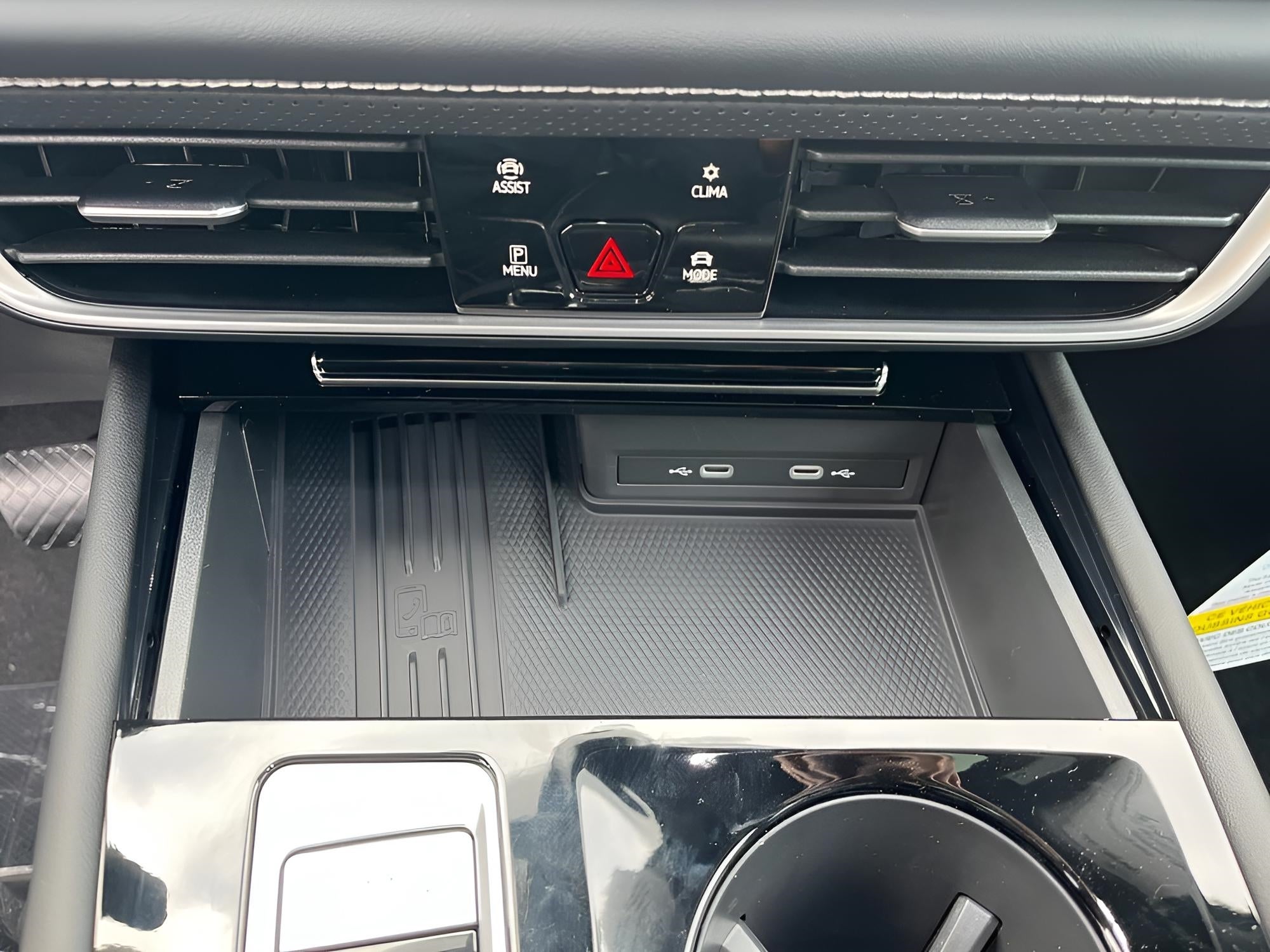 2026 Volkswagen Atlas Cross Sport 2.0T SE w/Technology 4MOTION