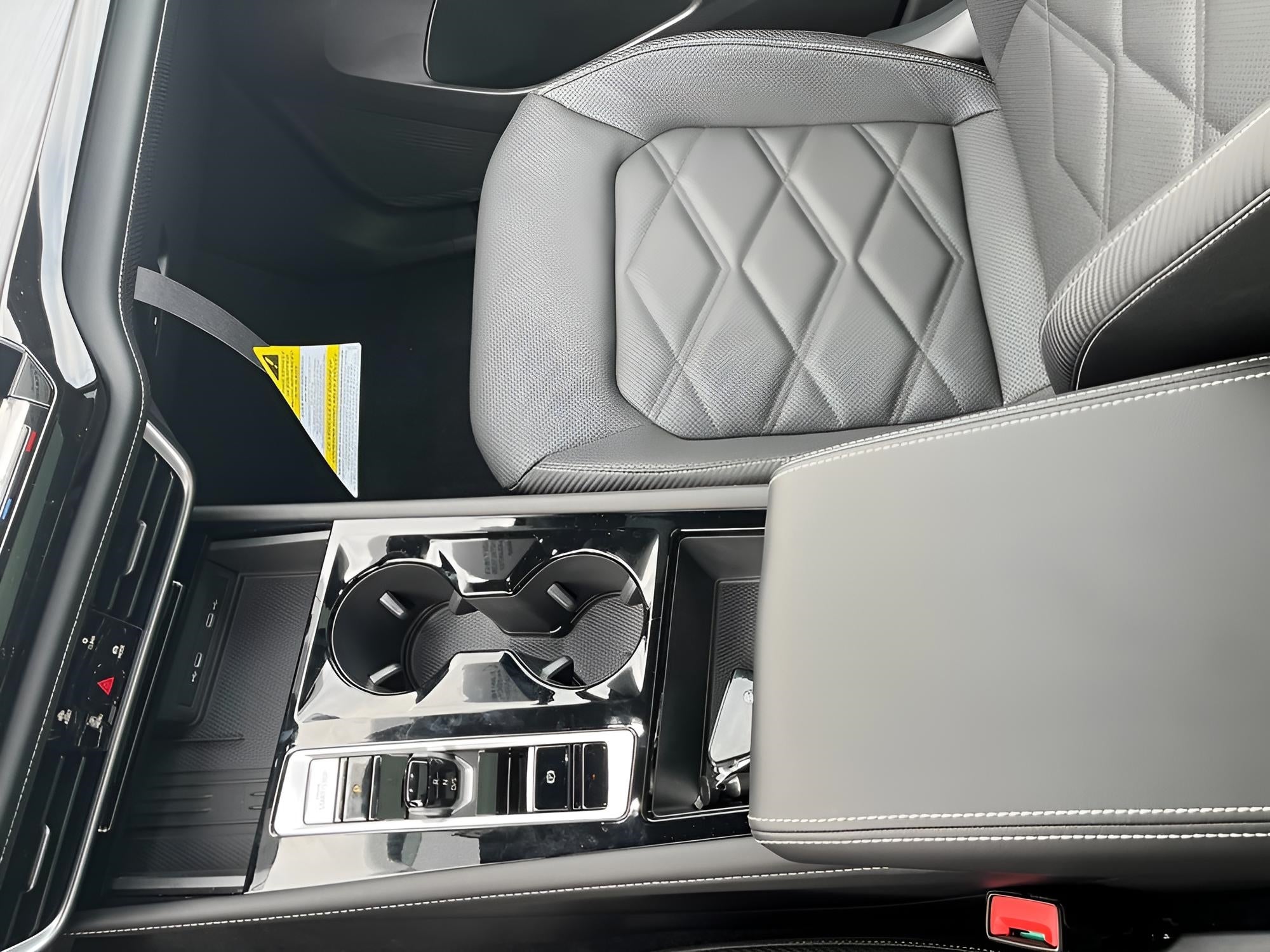 2026 Volkswagen Atlas Cross Sport 2.0T SE w/Technology 4MOTION