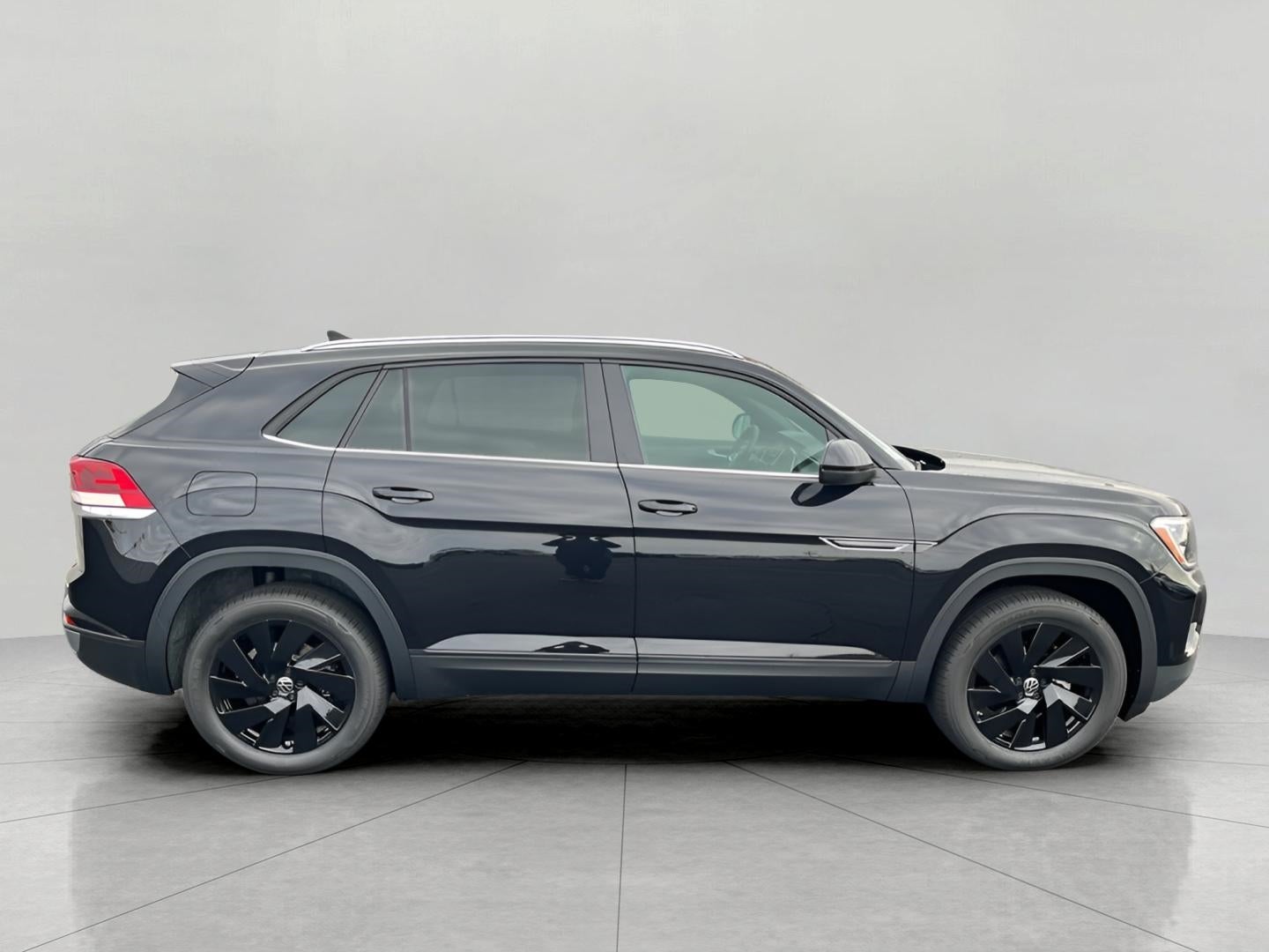 2026 Volkswagen Atlas Cross Sport 2.0T SE w/Technology 4MOTION