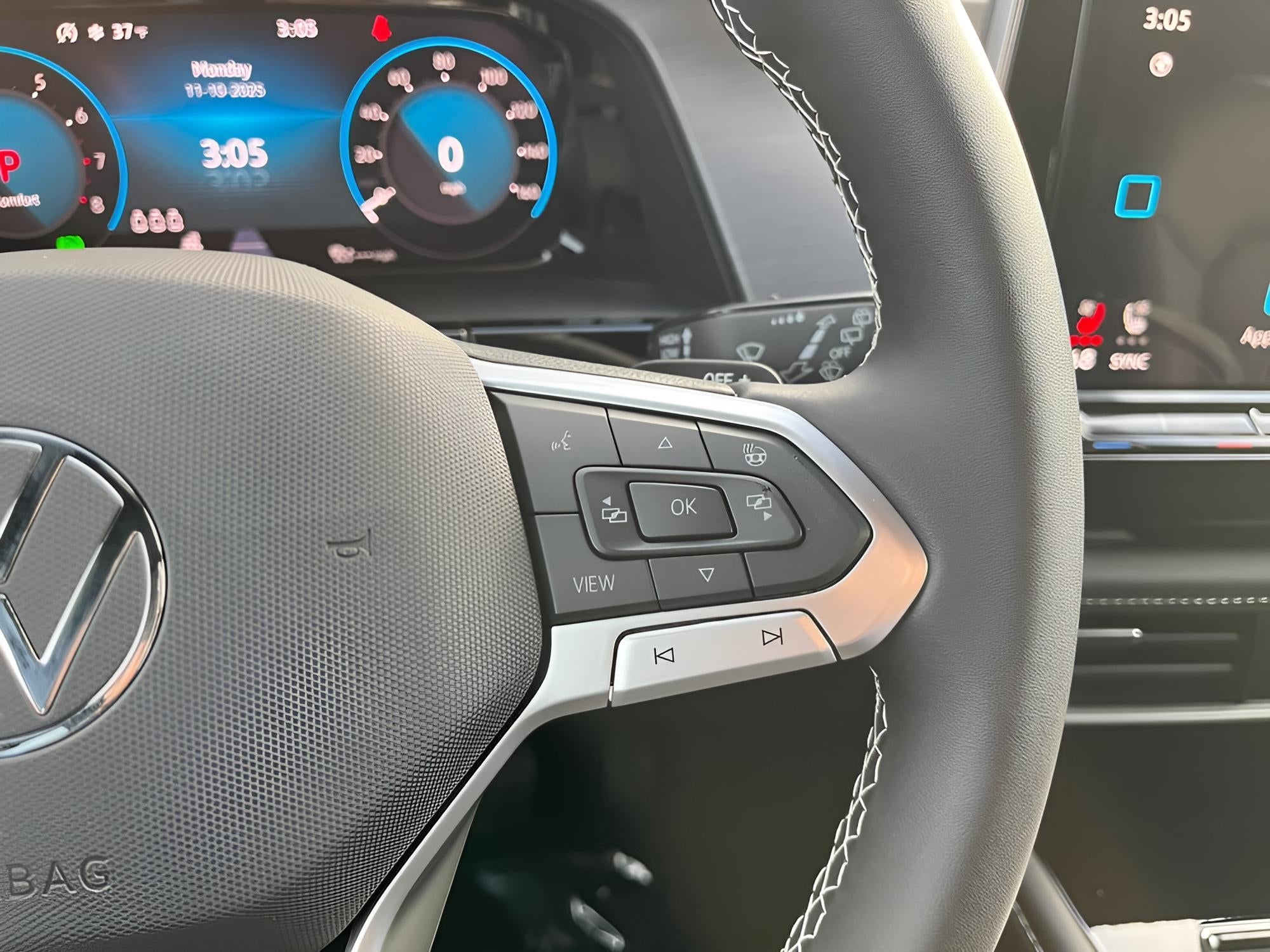 2026 Volkswagen Atlas Cross Sport 2.0T SE w/Technology 4MOTION