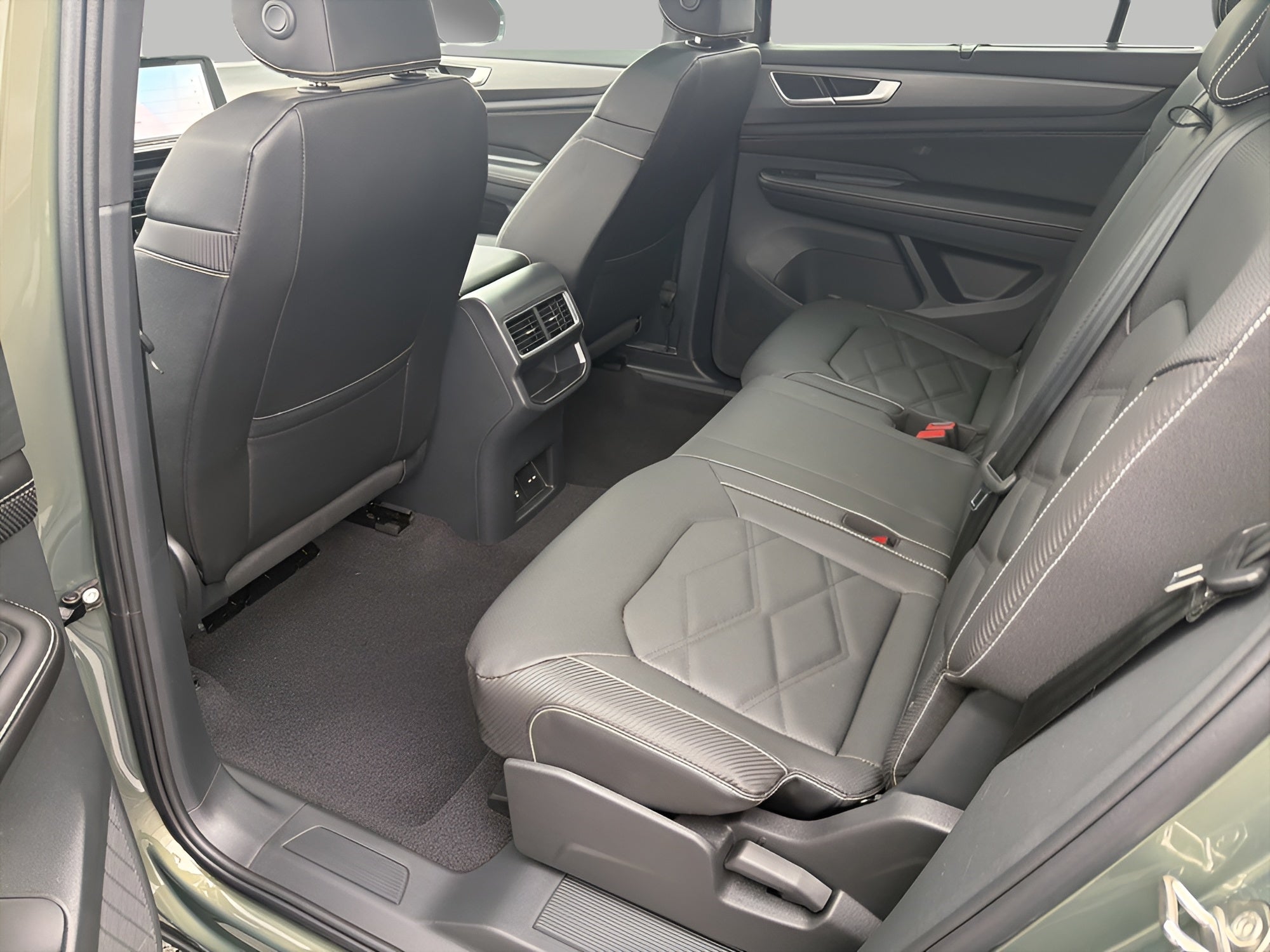 2026 Volkswagen Atlas Cross Sport 2.0T SE w/Technology 4MOTION