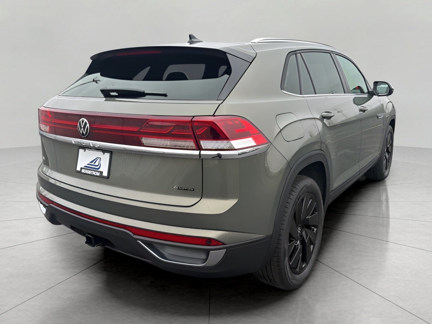 2026 Volkswagen Atlas Cross Sport 2.0T SE w/Technology 4MOTION