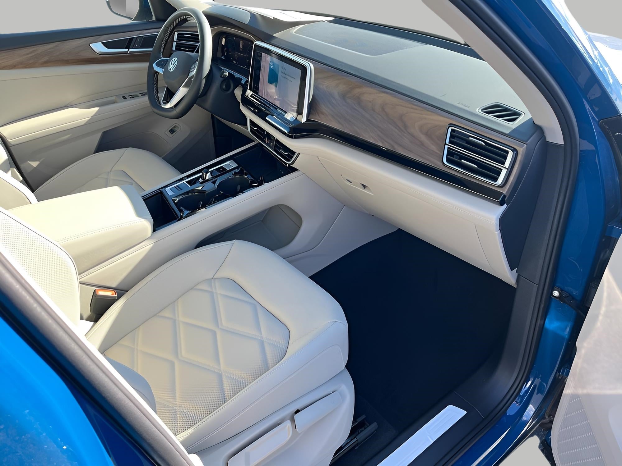 2026 Volkswagen Atlas 2.0T SE w/Technology 4MOTION