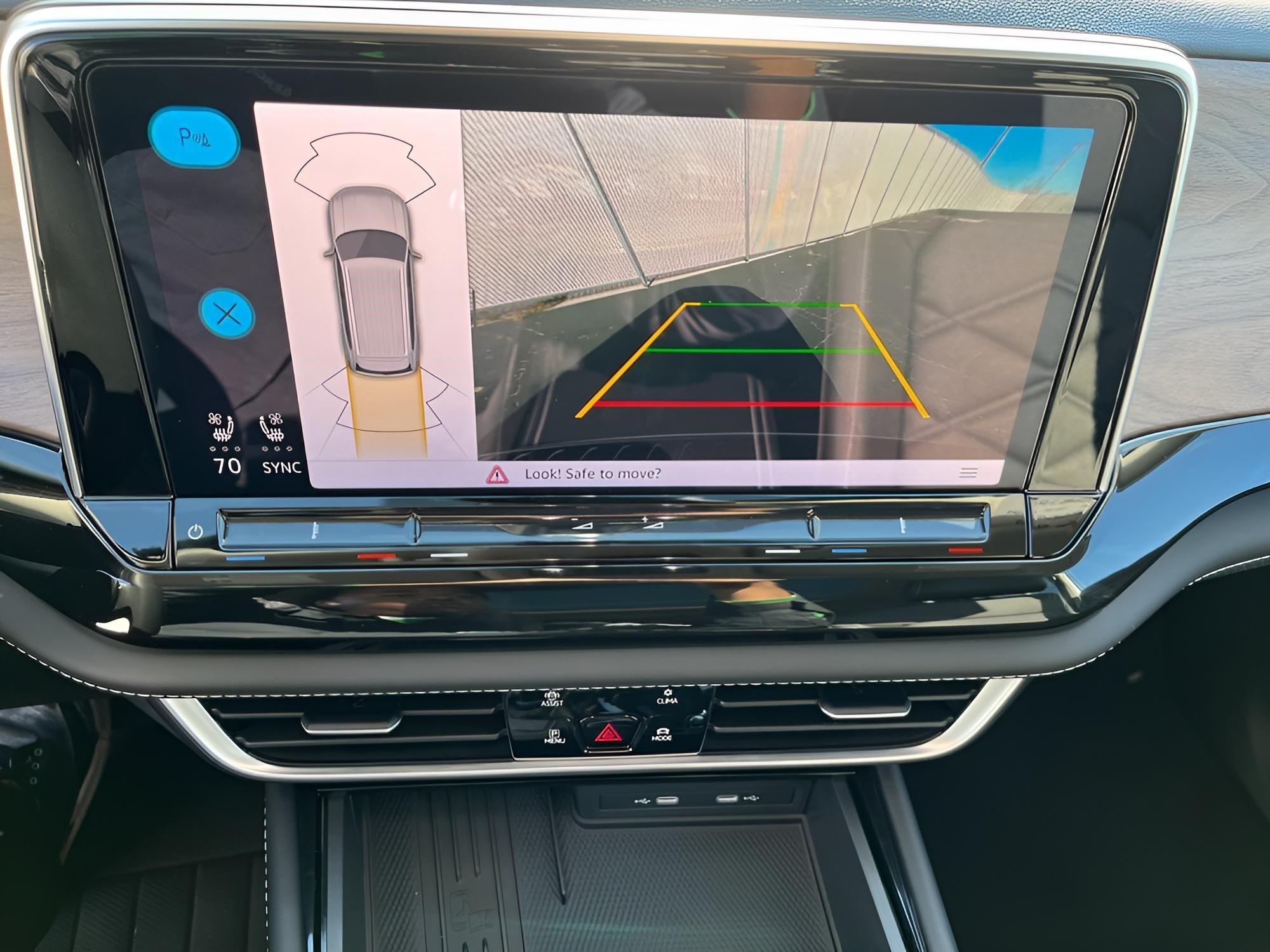 2026 Volkswagen Atlas 2.0T SE w/Technology 4MOTION
