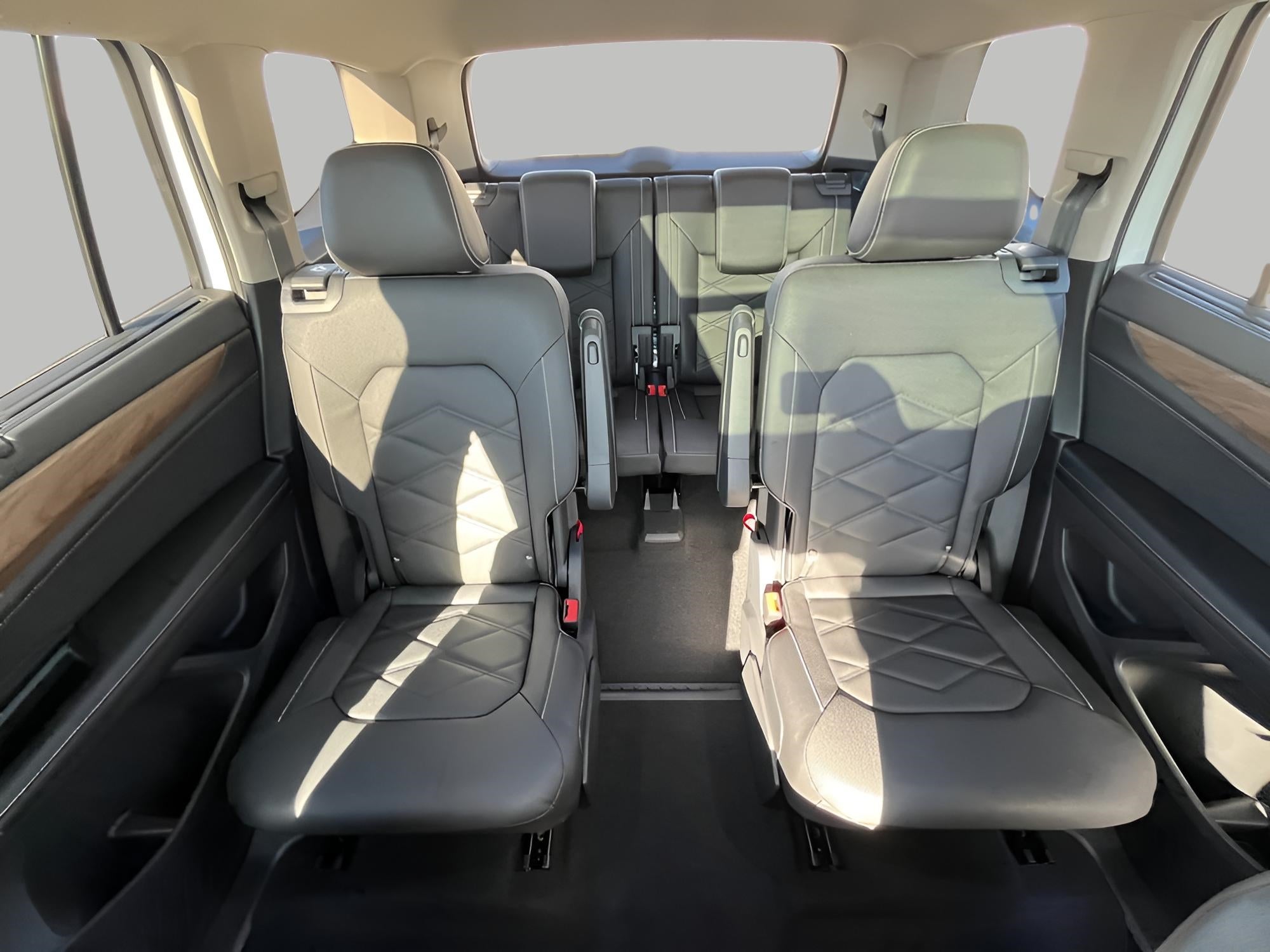 2026 Volkswagen Atlas 2.0T SE w/Technology 4MOTION