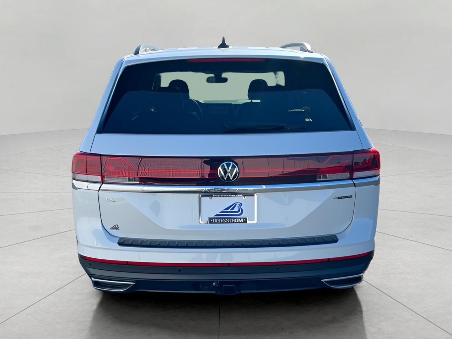 2026 Volkswagen Atlas 2.0T SE w/Technology 4MOTION