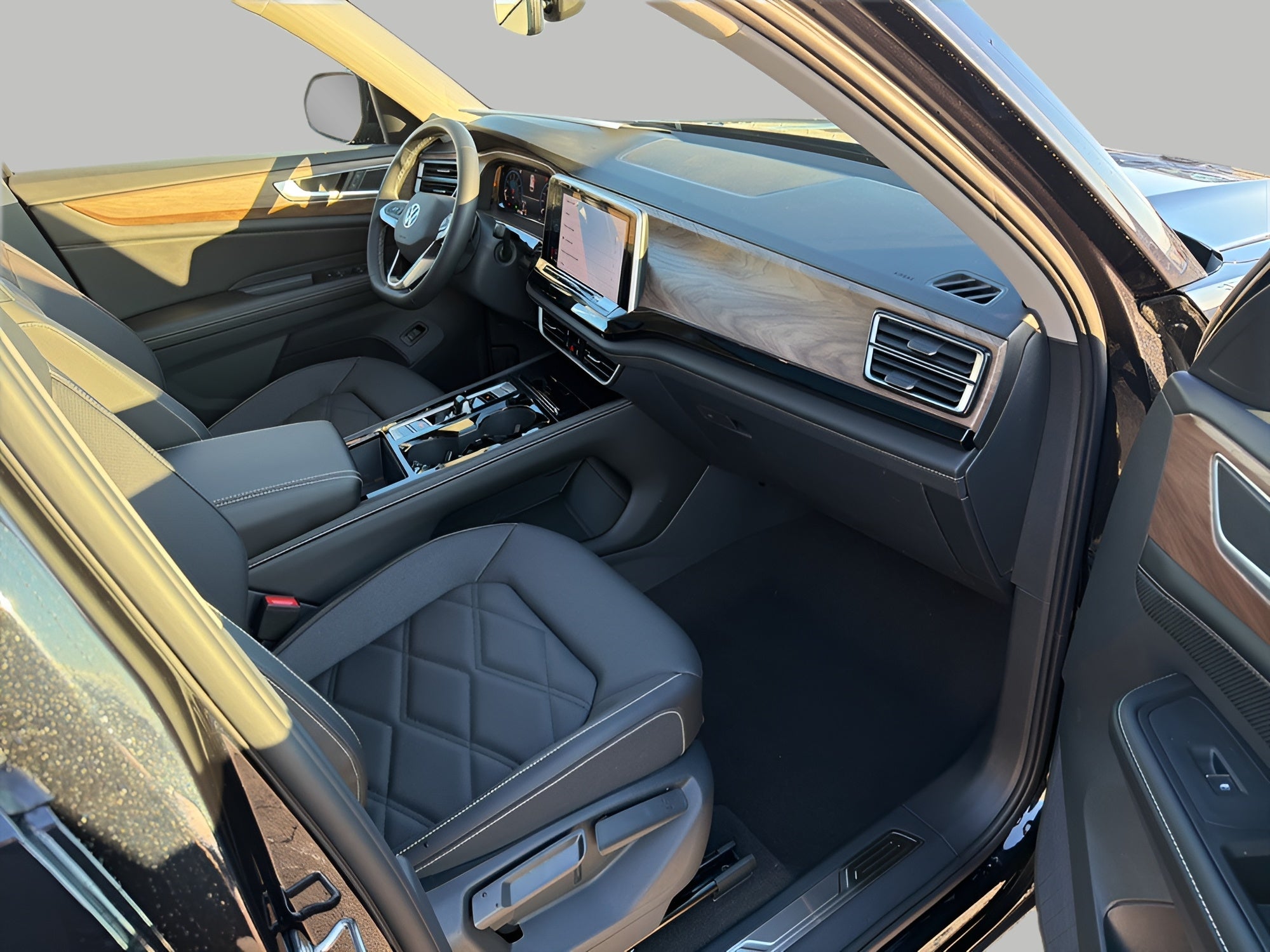 2026 Volkswagen Atlas 2.0T SE w/Technology 4MOTION