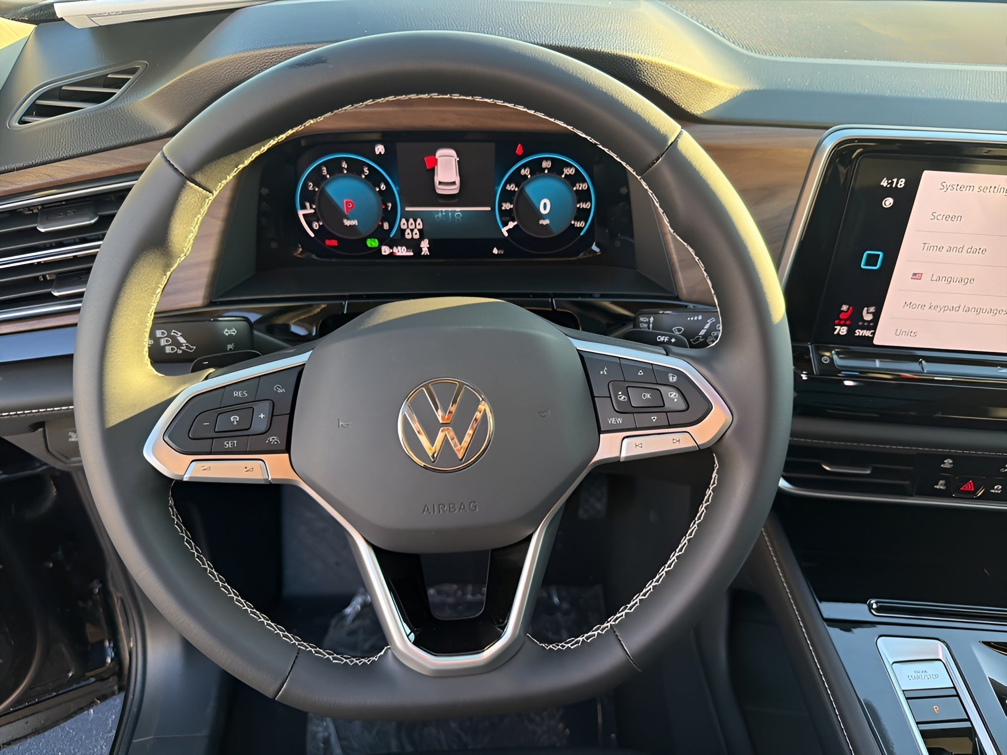 2026 Volkswagen Atlas 2.0T SE w/Technology 4MOTION