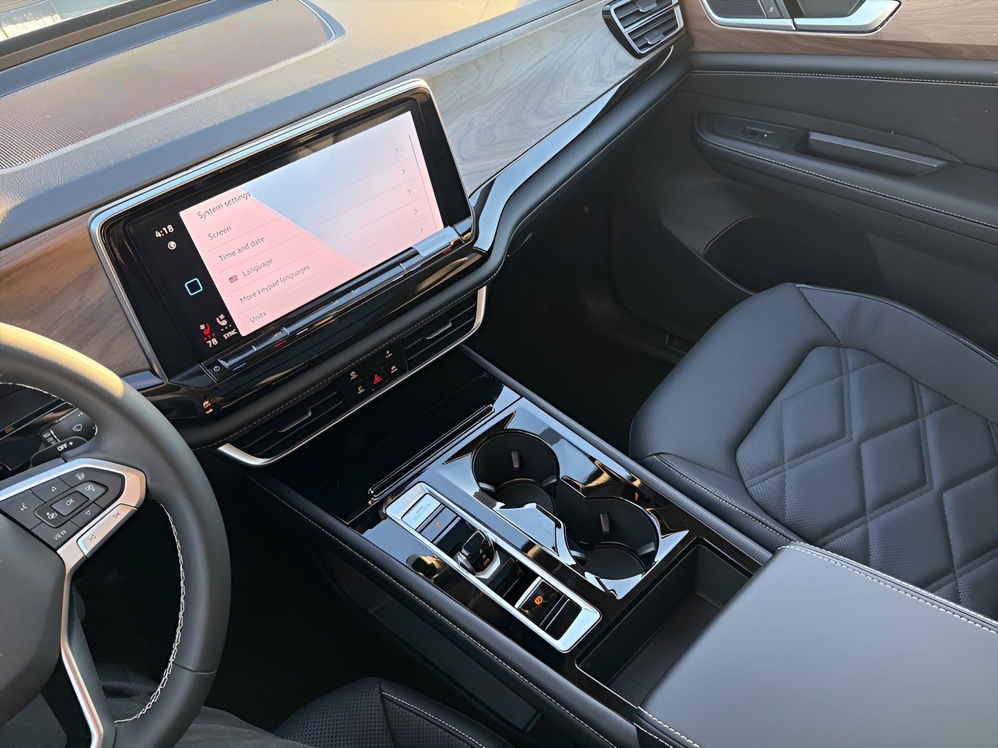 2026 Volkswagen Atlas 2.0T SE w/Technology 4MOTION