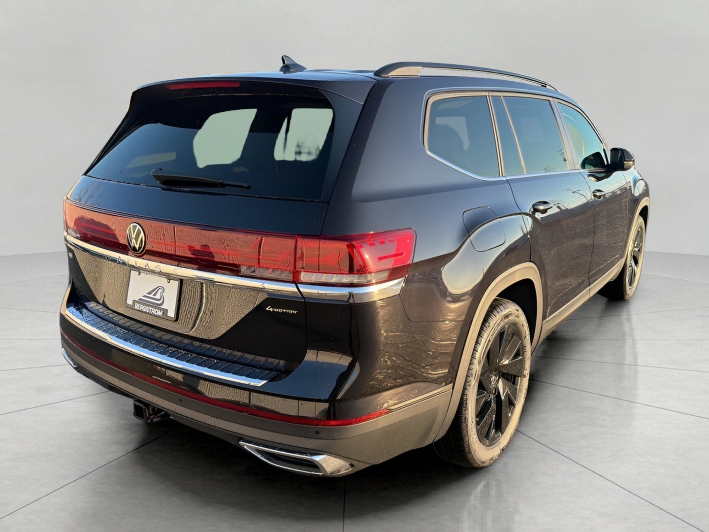 2026 Volkswagen Atlas 2.0T SE w/Technology 4MOTION