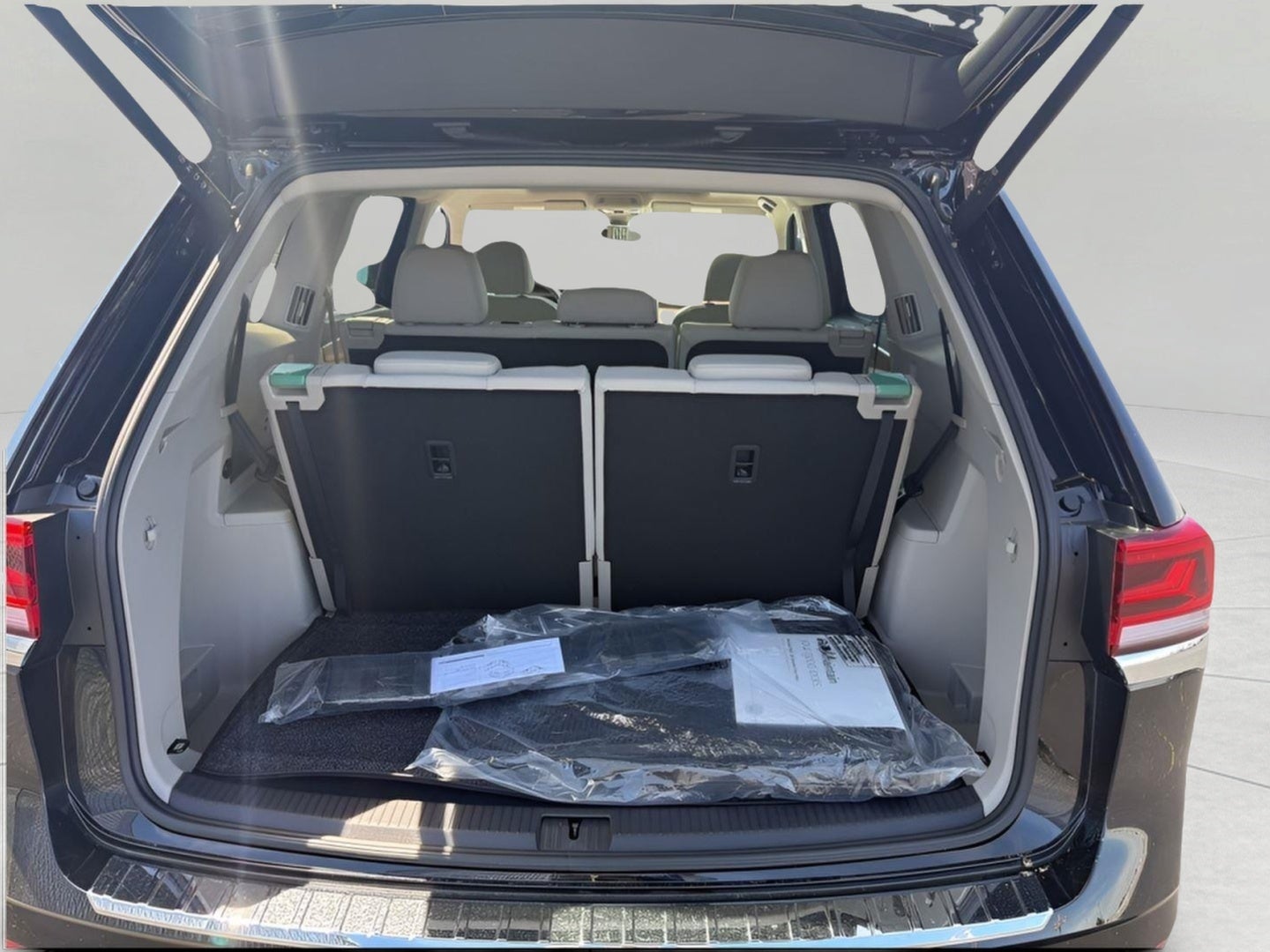 2026 Volkswagen Atlas 2.0T SE w/Technology 4MOTION