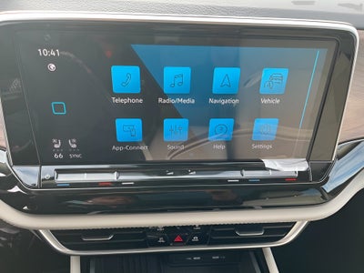 2026 Volkswagen Atlas 2.0T SE w/Technology 4MOTION