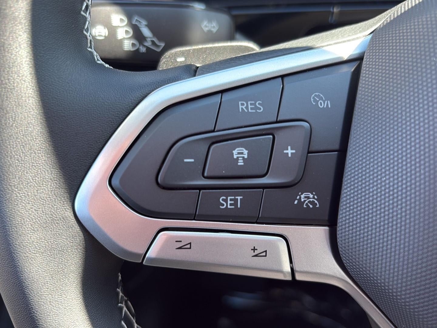 2026 Volkswagen Atlas 2.0T SE w/Technology 4MOTION