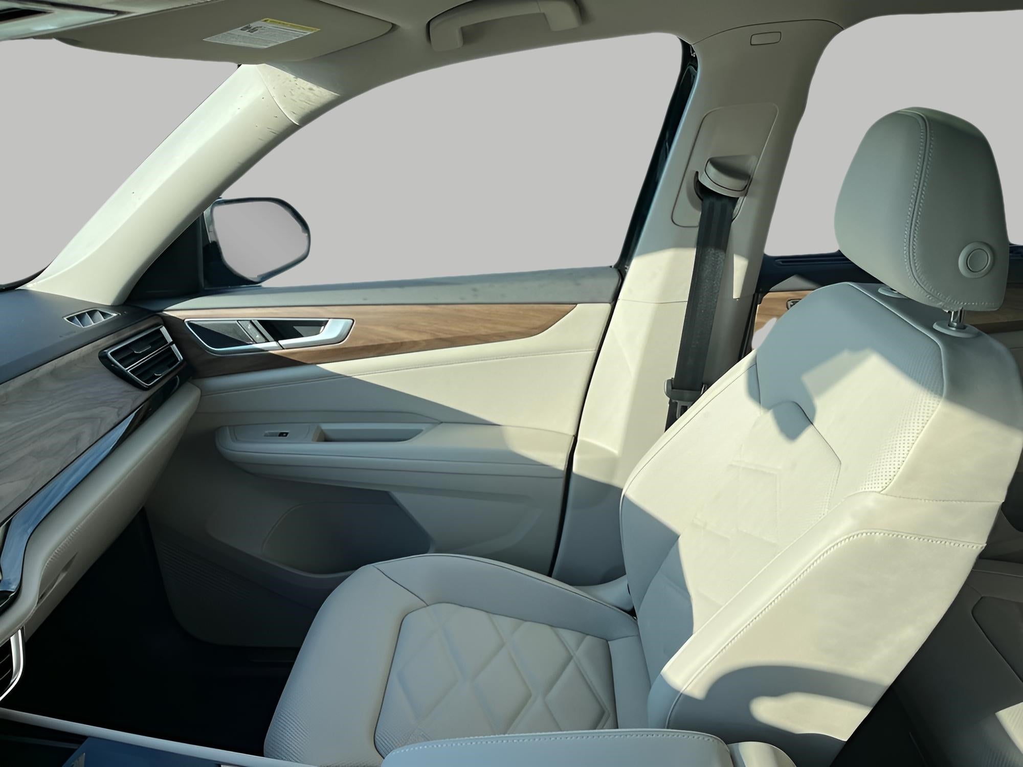 2026 Volkswagen Atlas 2.0T SE w/Technology 4MOTION