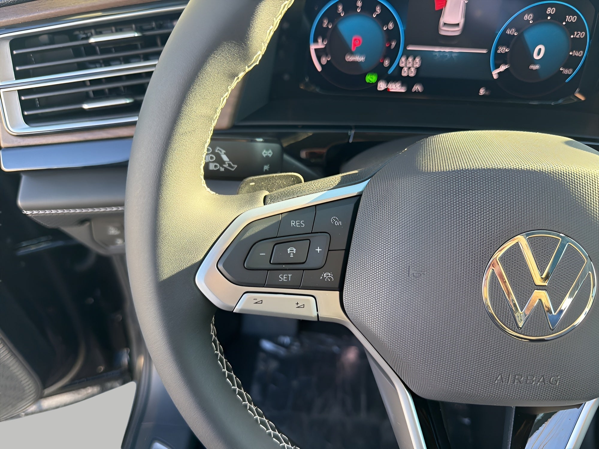 2026 Volkswagen Atlas 2.0T SE w/Technology 4MOTION