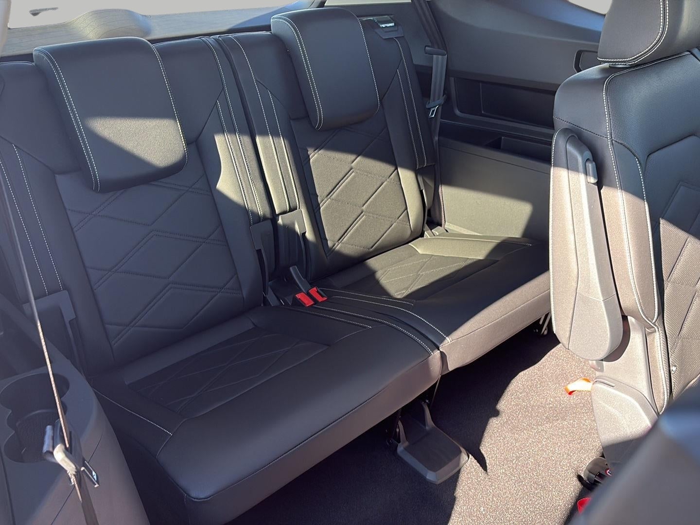 2026 Volkswagen Atlas 2.0T SE w/Technology 4MOTION