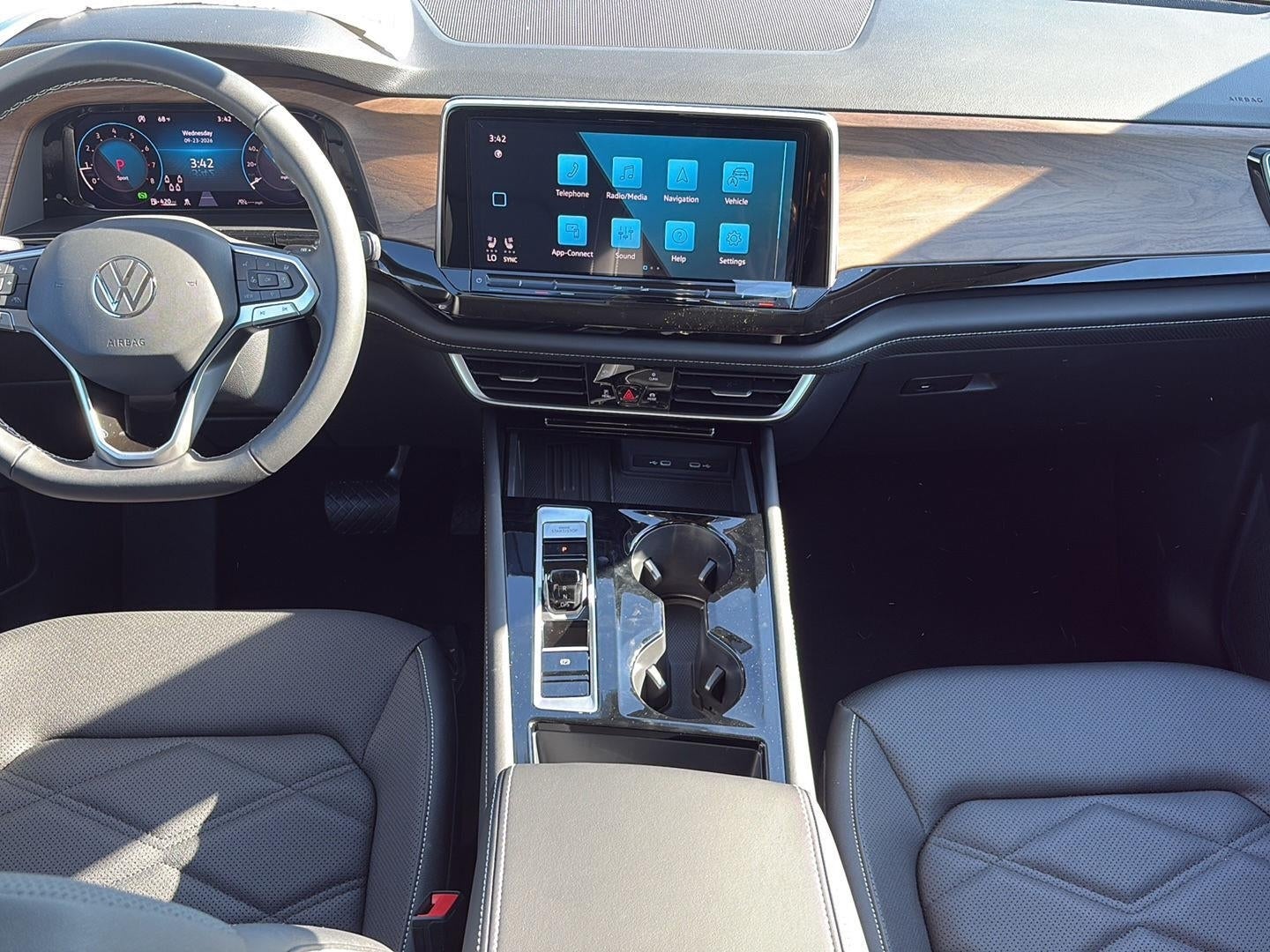2026 Volkswagen Atlas 2.0T SE w/Technology 4MOTION
