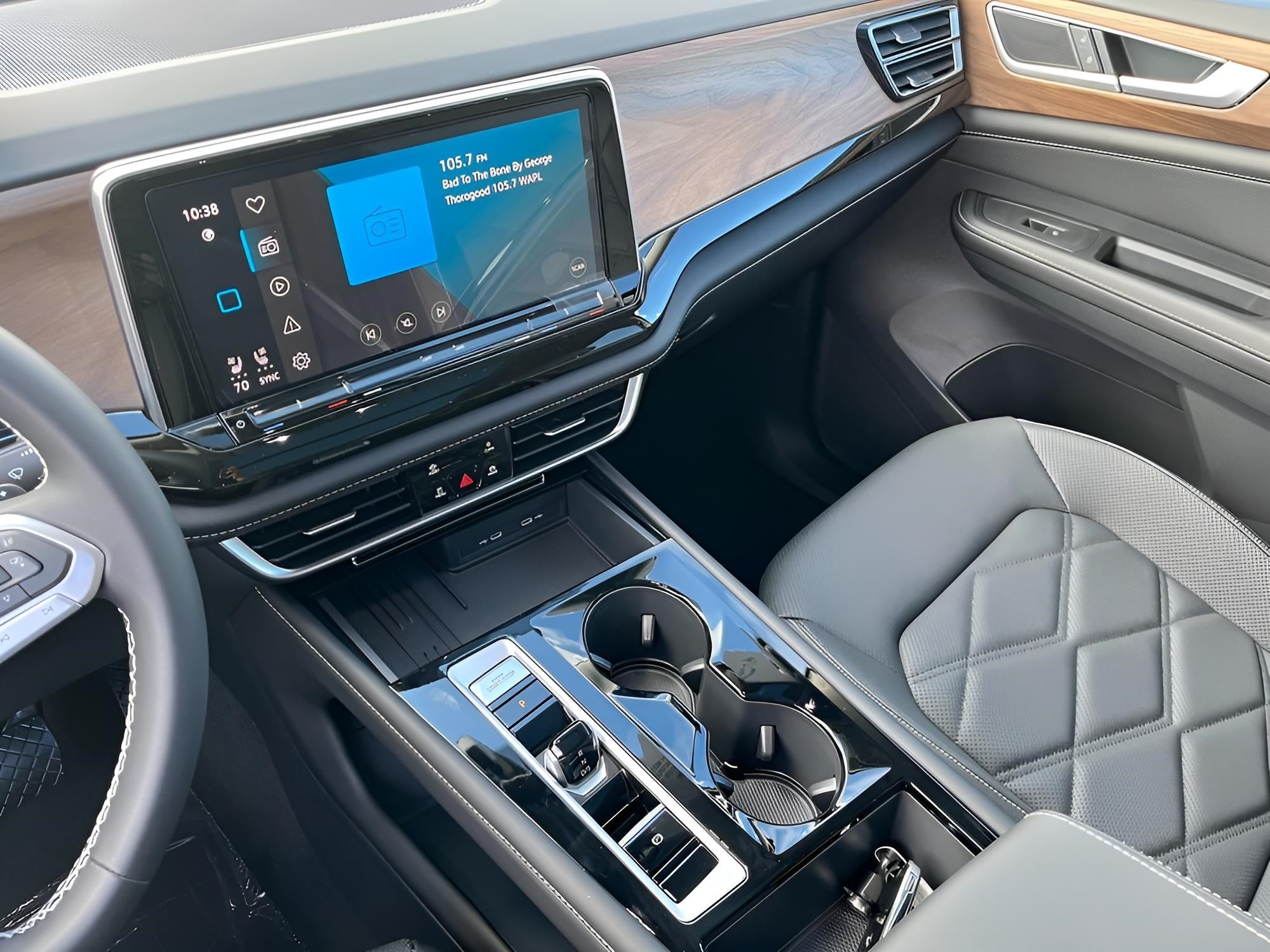 2026 Volkswagen Atlas 2.0T SE w/Technology 4MOTION