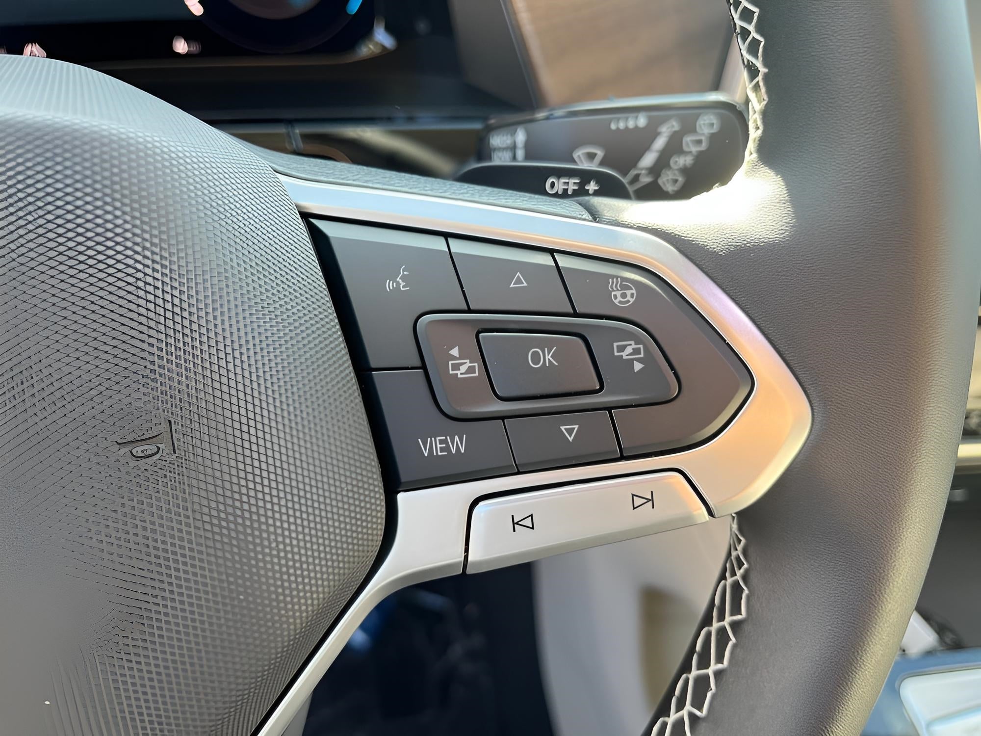 2026 Volkswagen Atlas 2.0T SE w/Technology 4MOTION