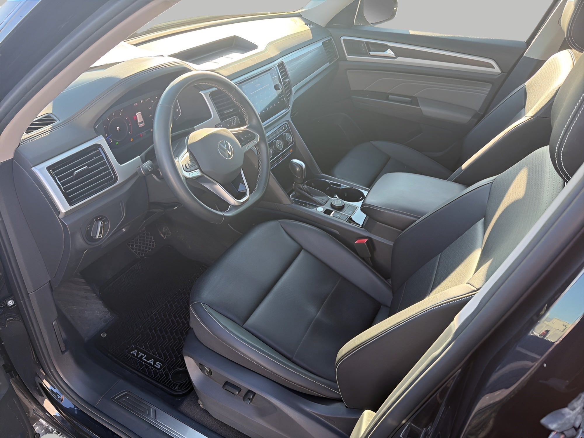 2023 Volkswagen Atlas 3.6L V6 SE w/Technology 4MOTION