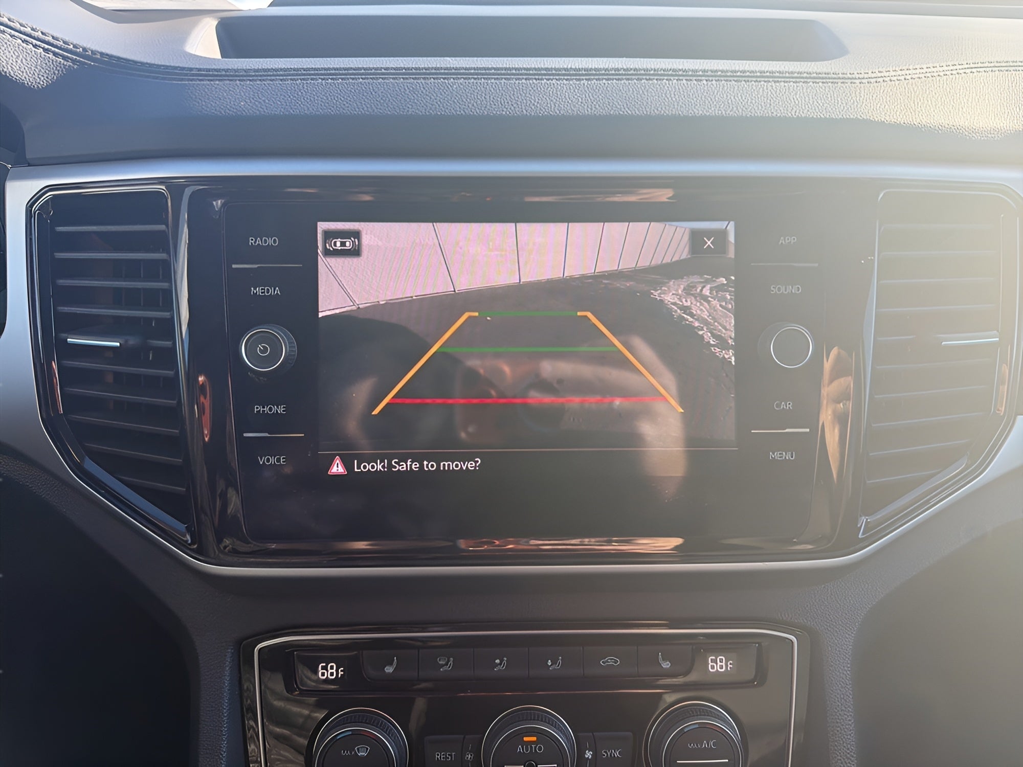 2023 Volkswagen Atlas 3.6L V6 SE w/Technology 4MOTION